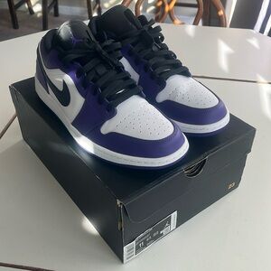 Air Jordan 1 low court purple
